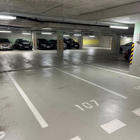 Ein Park Apartment With Free Parking Bratislava Extérieur photo