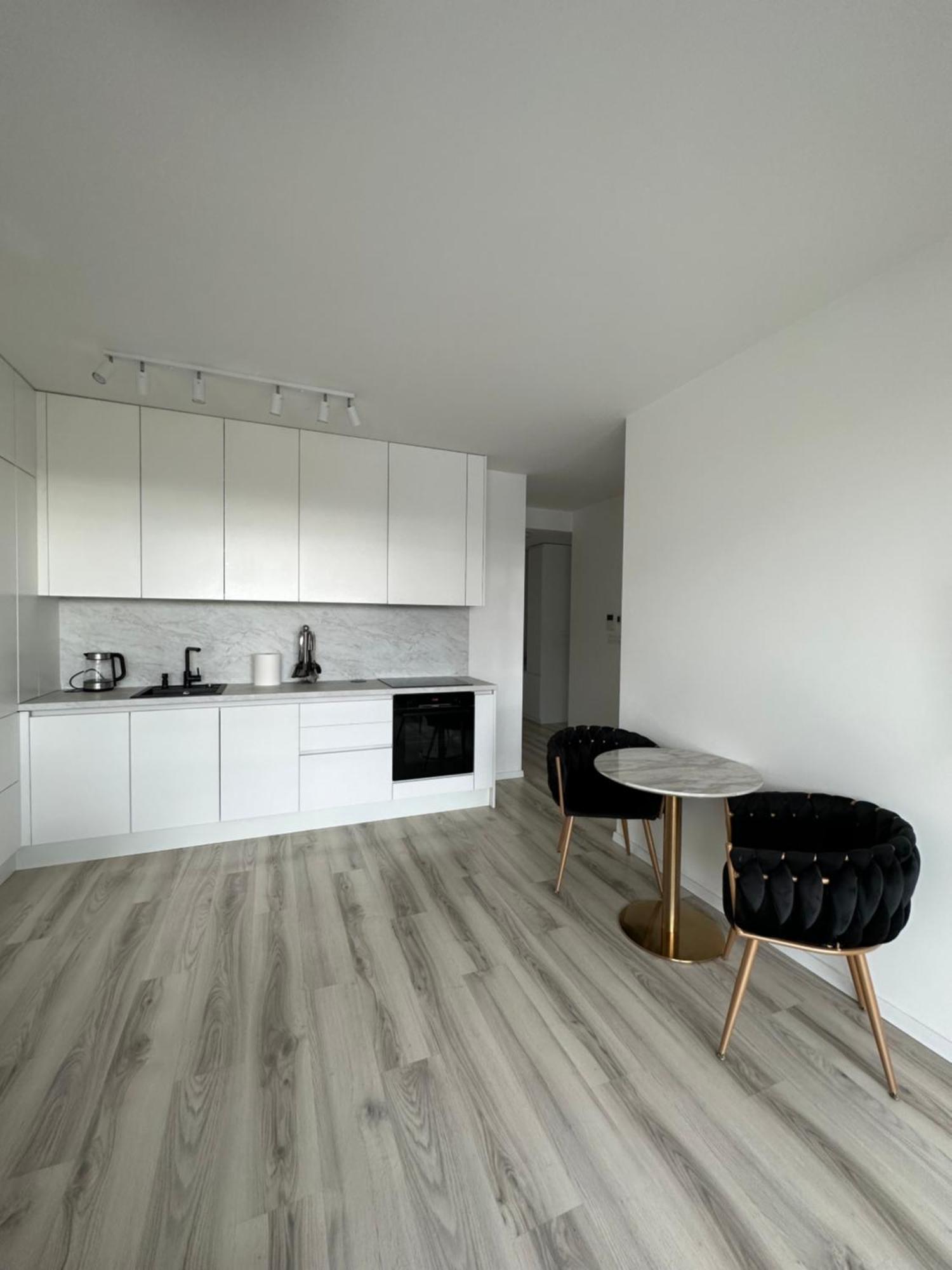 Ein Park Apartment With Free Parking Bratislava Extérieur photo